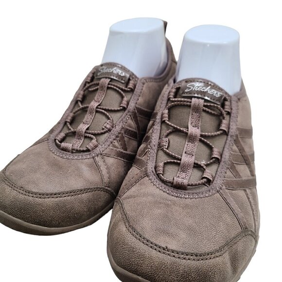 Skechers Brown Breathe Easy Remember Me Vegan Leather Bungee Slip On Sneaker - Picture 4 of 11